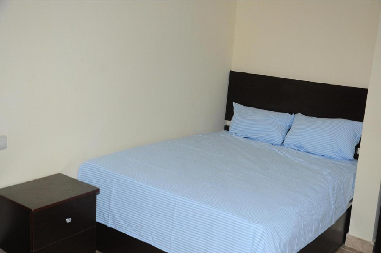 Studio H In Florenza Khamsin Хургада Экстерьер фото